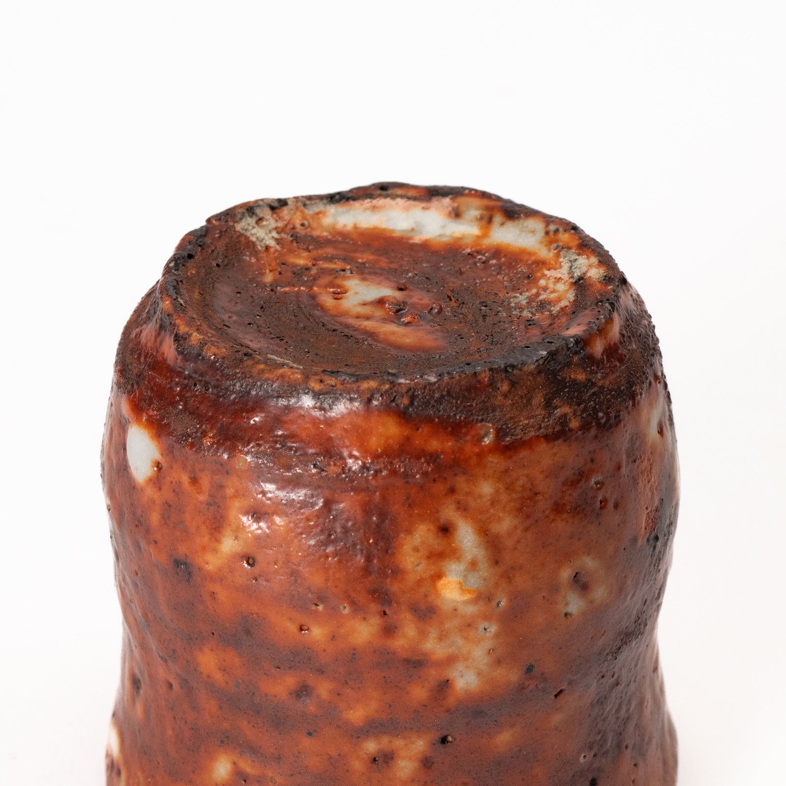 北大路魯山人　志野ぐいのみ　陶々庵極めの逸品 s319 北大路 魯山人 作 『志野 ぐい呑み』 ｜骨董品買取 緑和堂